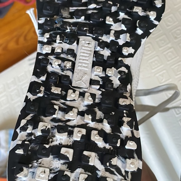 Very lightly worn. I can’t use anything bouncy theserlike butter; soft and comfy - Picture 2 of 2